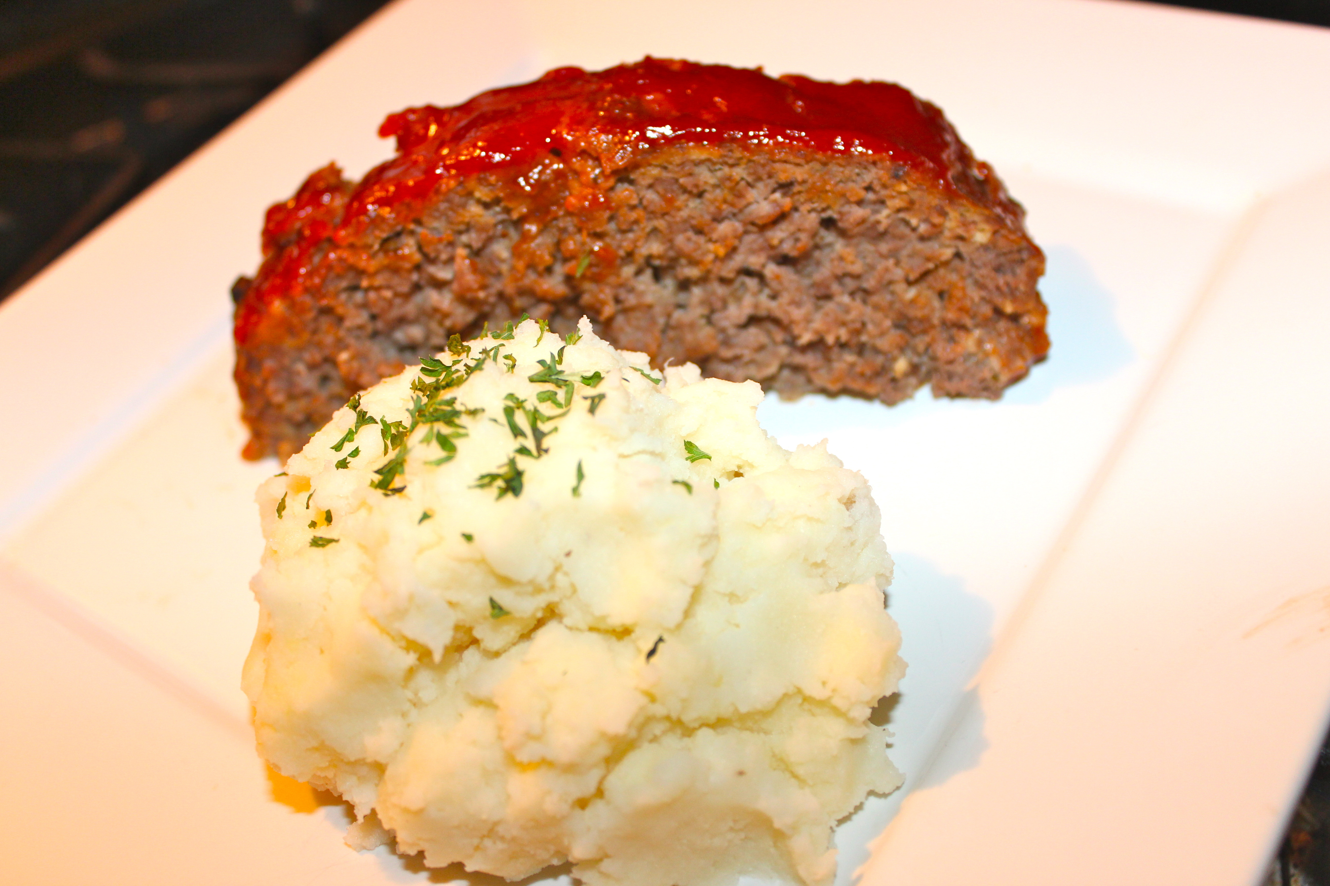 What Goes With Mashed Potatoes
 what goes with meatloaf and mashed potatoes