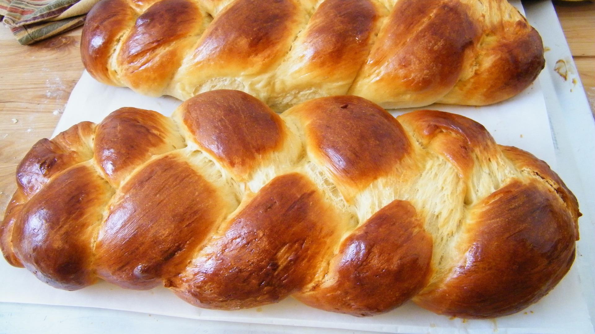 What Is Challah Bread
 16 Challah recipes to enjoy this traditional braided bread