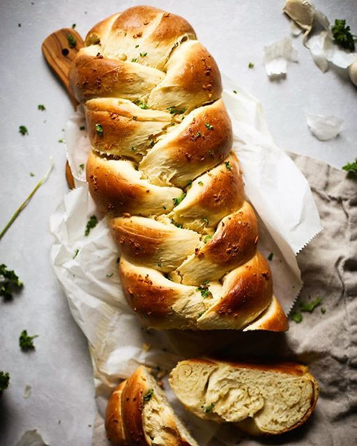 What Is Challah Bread
 Garlic Challah Bread recipe