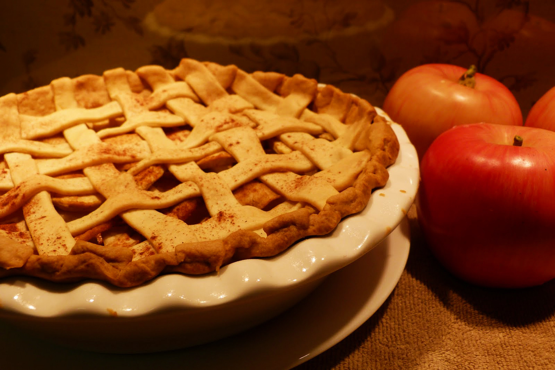 What Kind Of Apples For Apple Pie
 Get Baked Rosemary Apple Pie With Sourdough Crust