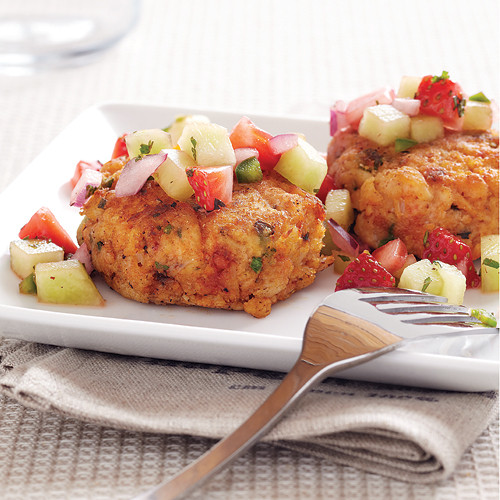 What To Eat With Crab Cakes
 Crab Cakes with Honeydew Strawberry Salsa Recipe Clean