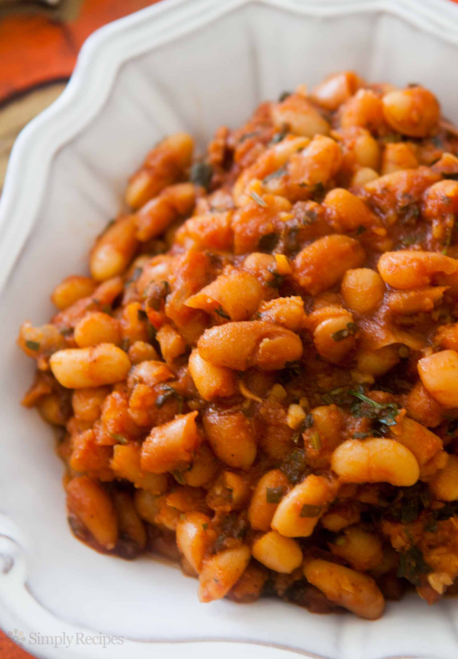 White Bean Recipes
 Baked Beans in Tomato Sauce Recipe