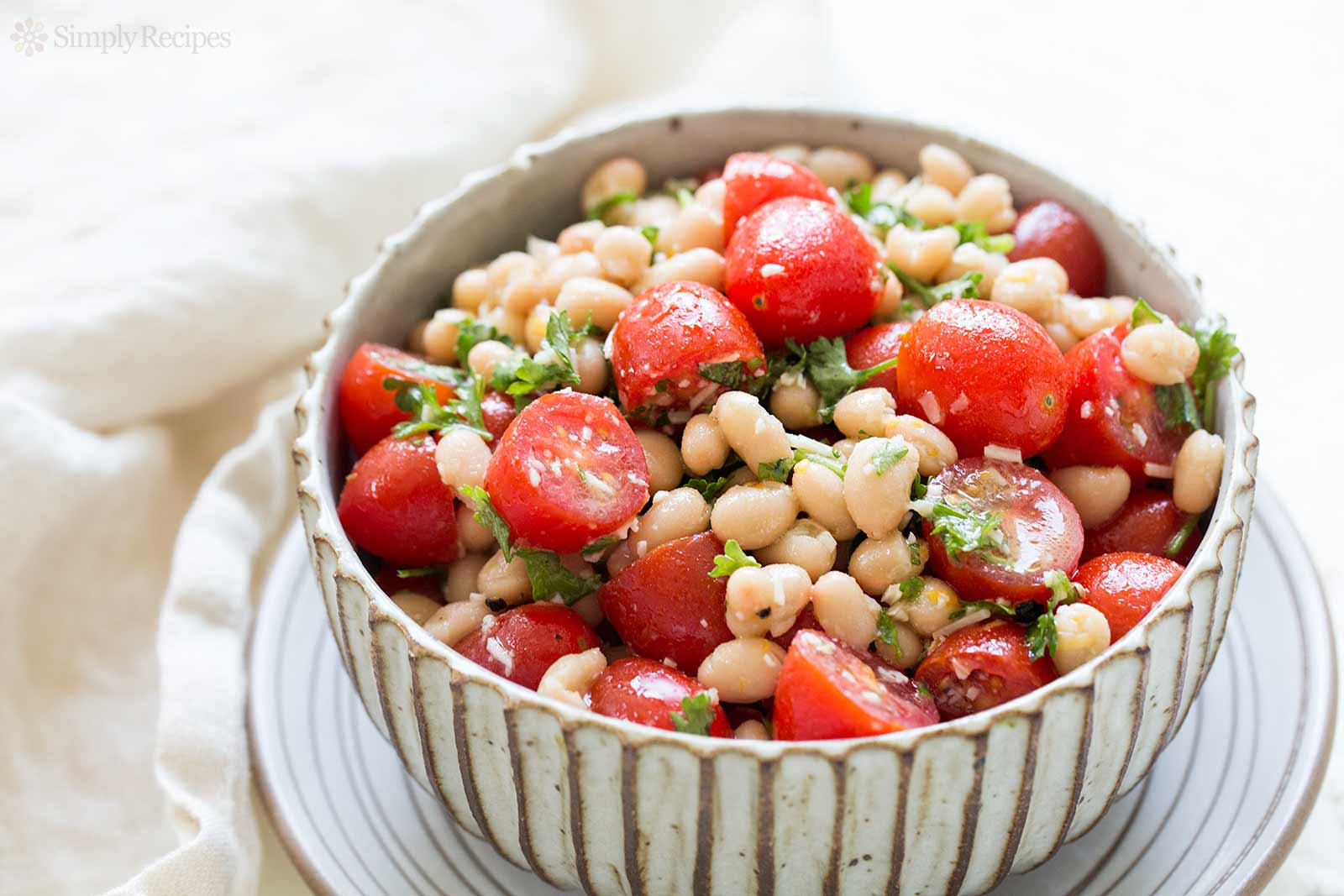 White Bean Recipes
 White Bean and Cherry Tomato Salad Recipe