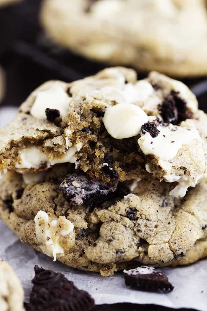 White Chocolate Cookies
 White Chocolate Oreo Cookies