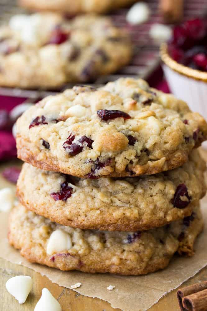 White Chocolate Cranberry Oatmeal Cookies
 White chocolate cranberry oatmeal cookies