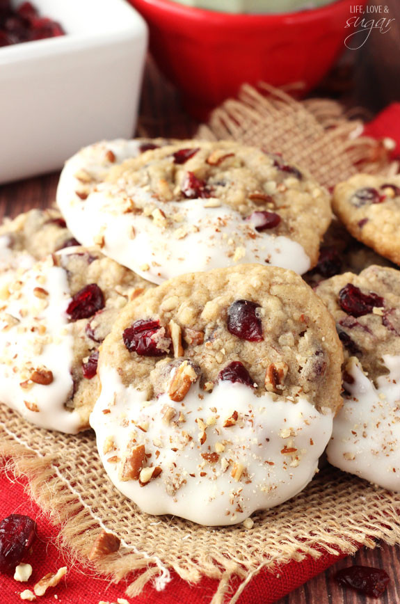 White Chocolate Cranberry Oatmeal Cookies
 White Chocolate Dipped Cranberry Oatmeal Cookies Life