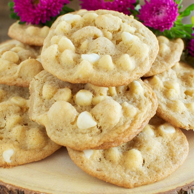 White Chocolate Macadamia Nut Cookies
 The BEST Chewy White Chocolate Macadamia Nut Cookies