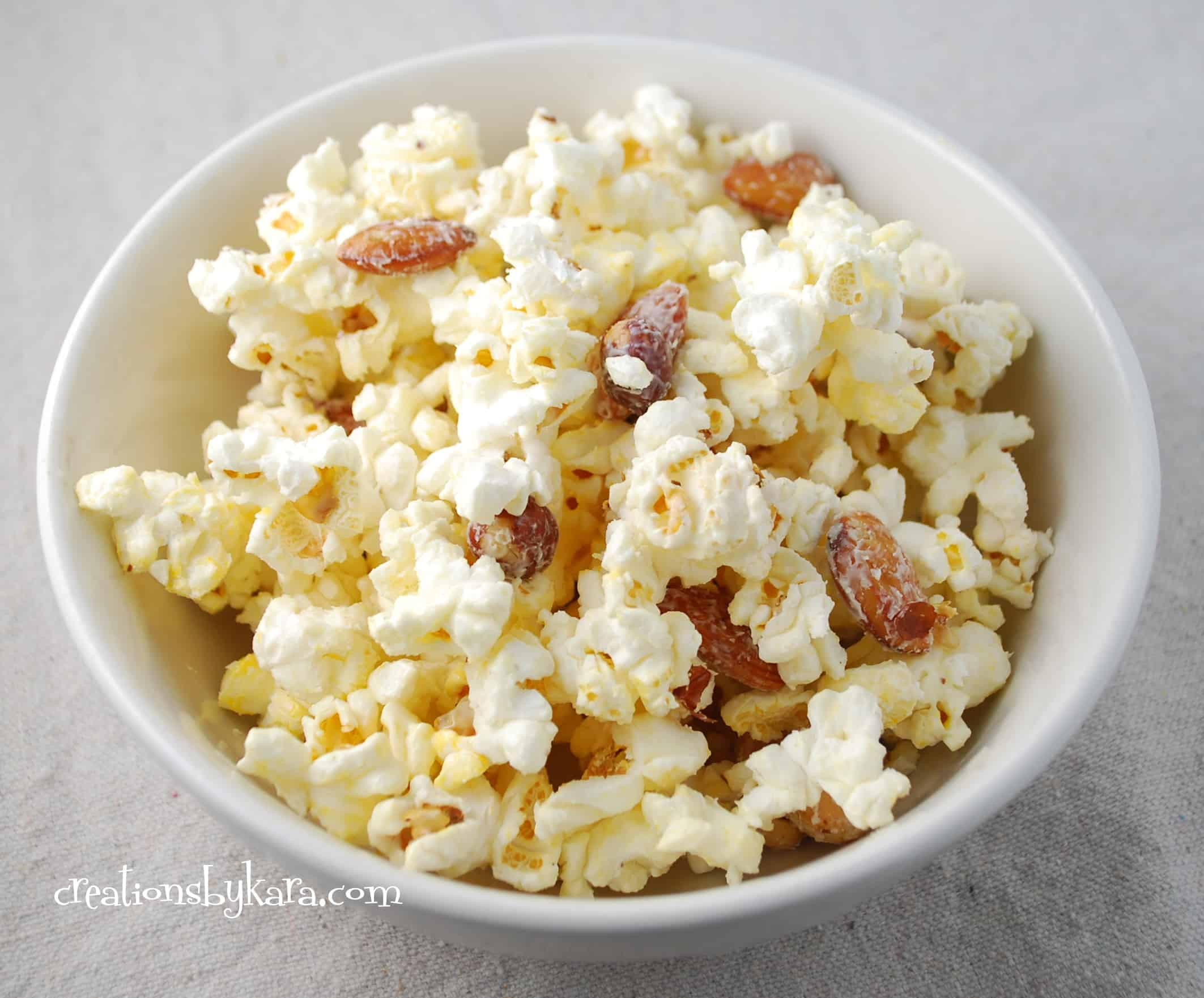 White Chocolate Popcorn
 White Chocolate Popcorn