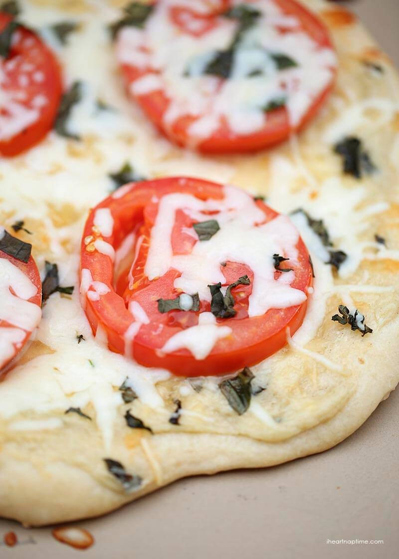 White Pizza Sauce Recipe
 Garlic white pizza sauce I Heart Nap Time