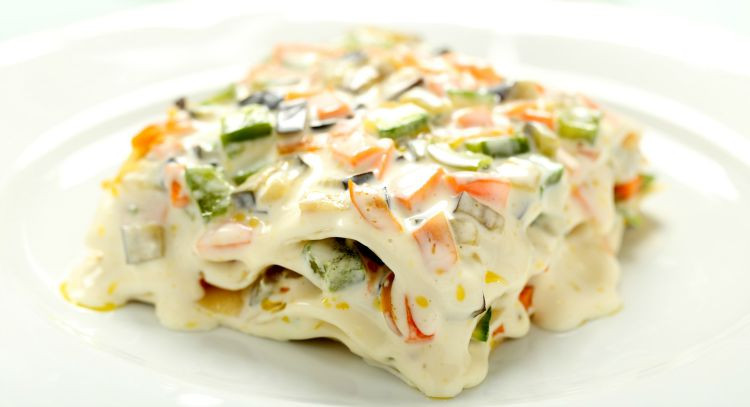 White Vegetable Lasagna
 Get Crocked – Slow Cooker Veggie Lasagna with Alfredo