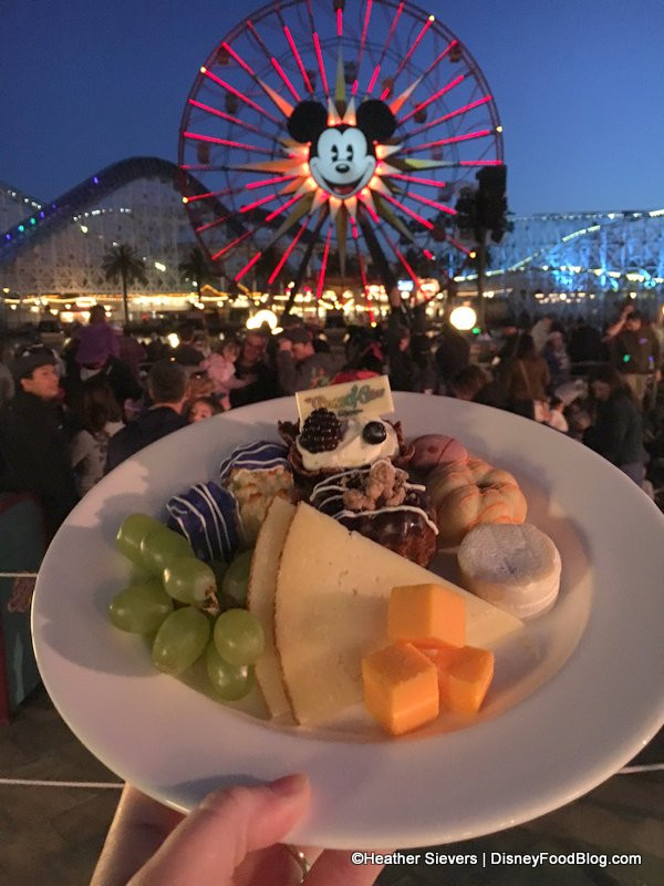 World Of Color Dessert Party
 Dining in Disneyland Review World of Color Dessert Party