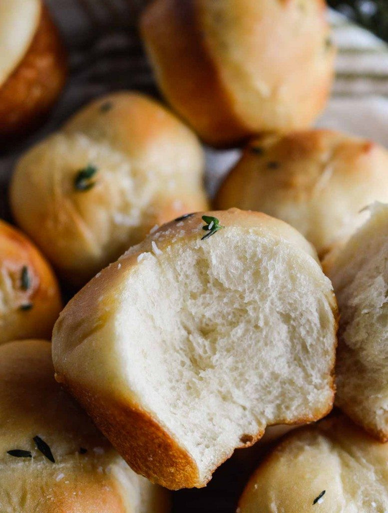 Yeast Bread Rolls
 Easy Yeast Rolls WonkyWonderful