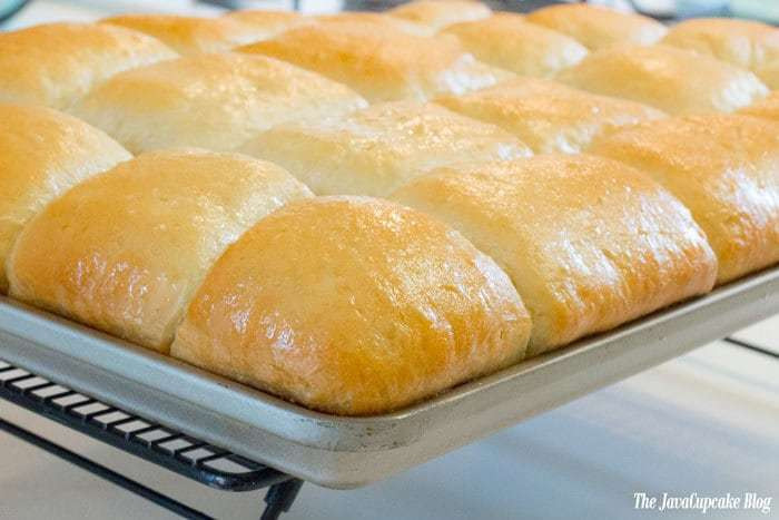 Yeast Dinner Rolls
 Yeast Dinner Rolls JavaCupcake