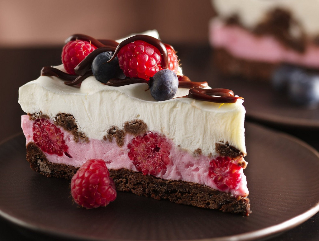 Yoghurt Dessert Recipe
 Chocolate and Berries Yogurt Dessert Recipe