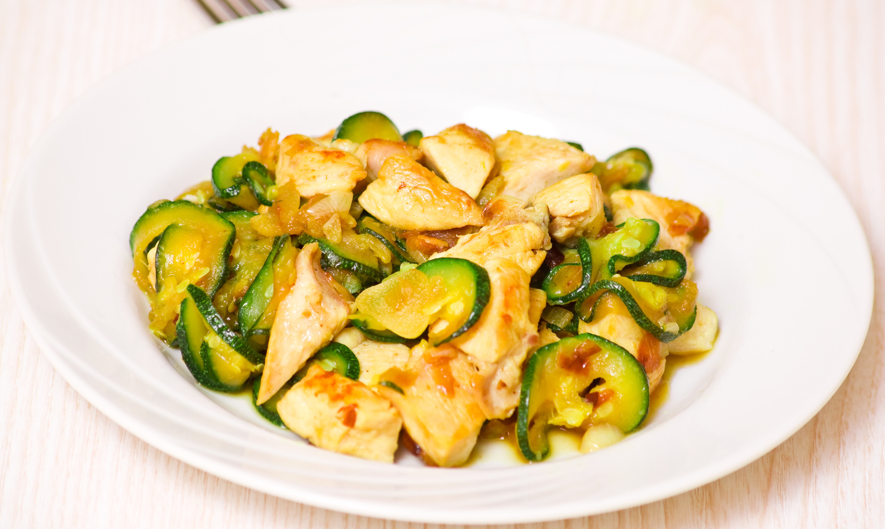 Zucchini And Chicken
 Chicken breast with zucchini and cream cheese My