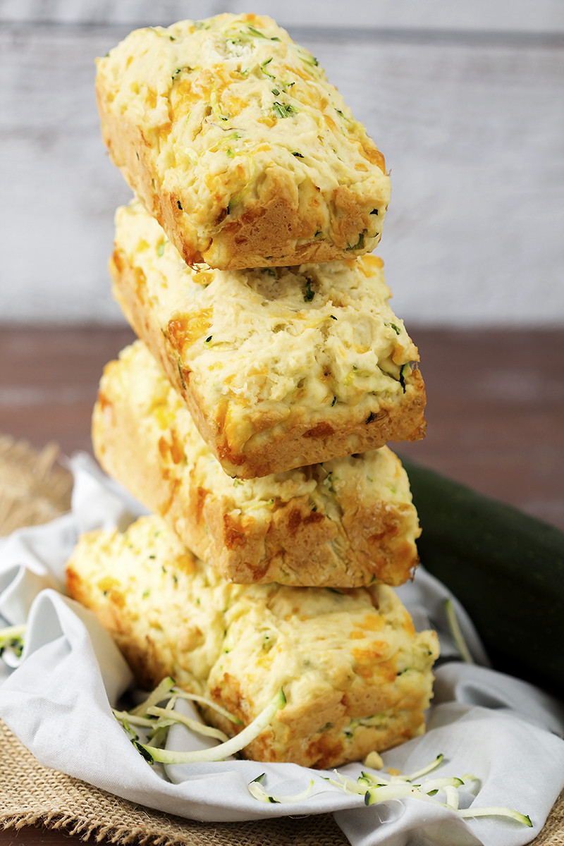 Zucchini Cheesy Bread
 Cheesy Garlic Zucchini Bread