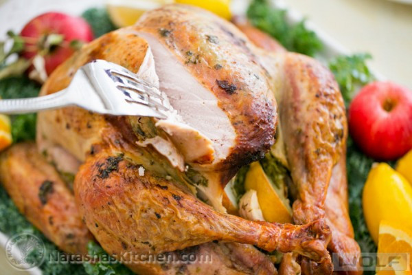 Bake Turkey Recipe For Thanksgiving
 Turkey Recipe Juicy Roast Turkey Recipe How to Cook a