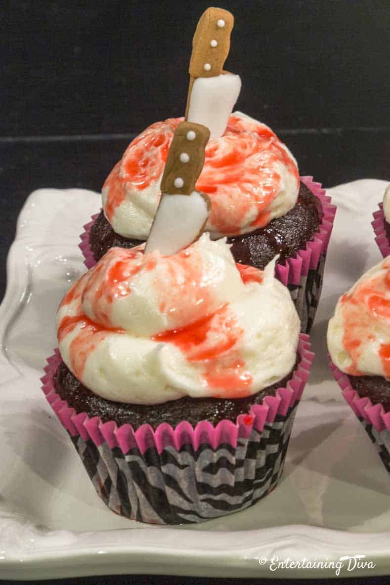 Bloody Halloween Cupcakes
 Super Simple Bloody Knife Halloween Cupcakes