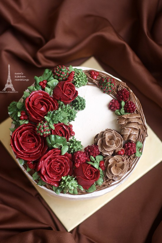 Buttercream Christmas Cakes
 Christmas Buttercream Wreath Cake