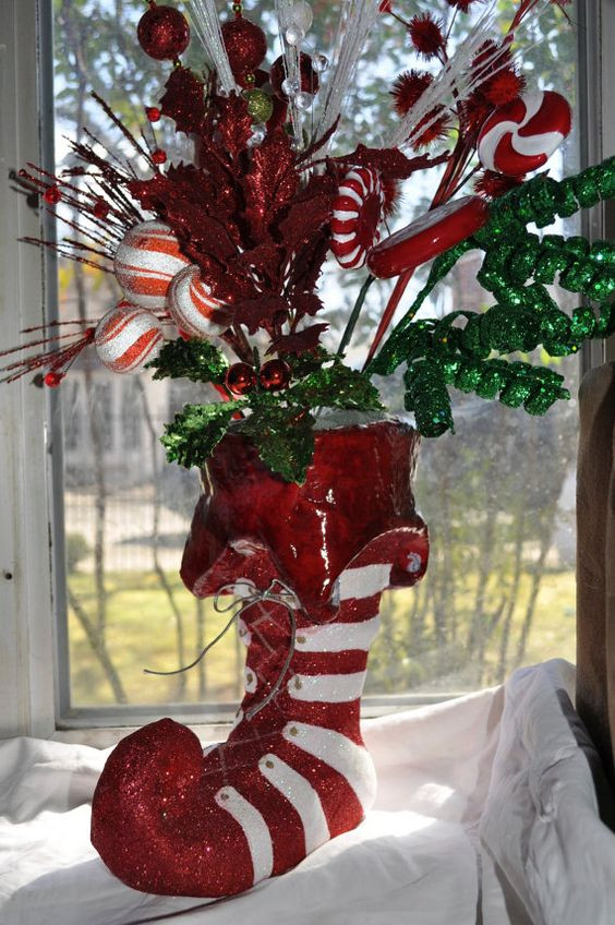 Candy Cane Centerpieces For Christmas
 Candy Cane Themed Centerpiece