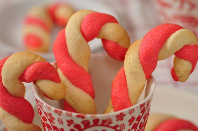 Candy Cane Christmas Cookies
 Candy Cane Cookies Recipe Joyofbaking Video Recipe