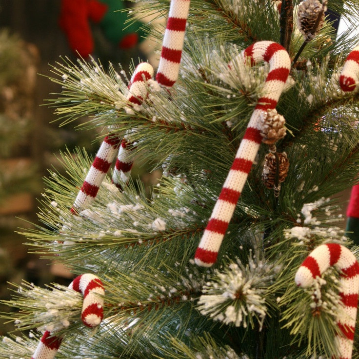 Candy Cane Christmas Tree Decorations
 A DIY Christmas Decorating your Home on a Bud