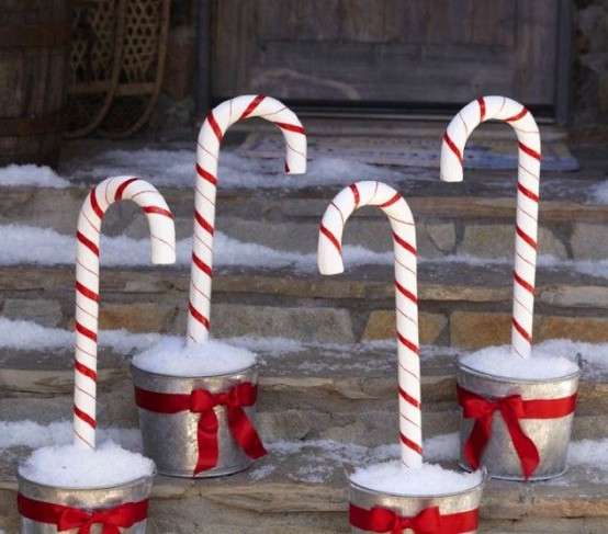 Candy Cane Outdoor Christmas Decorations
 25 Fun Candy Cane Christmas Décor Ideas For Your Home