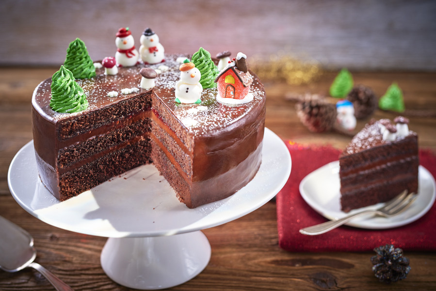 Chocolate Christmas Cake
 Chocolate Christmas Cake Bake With Stork