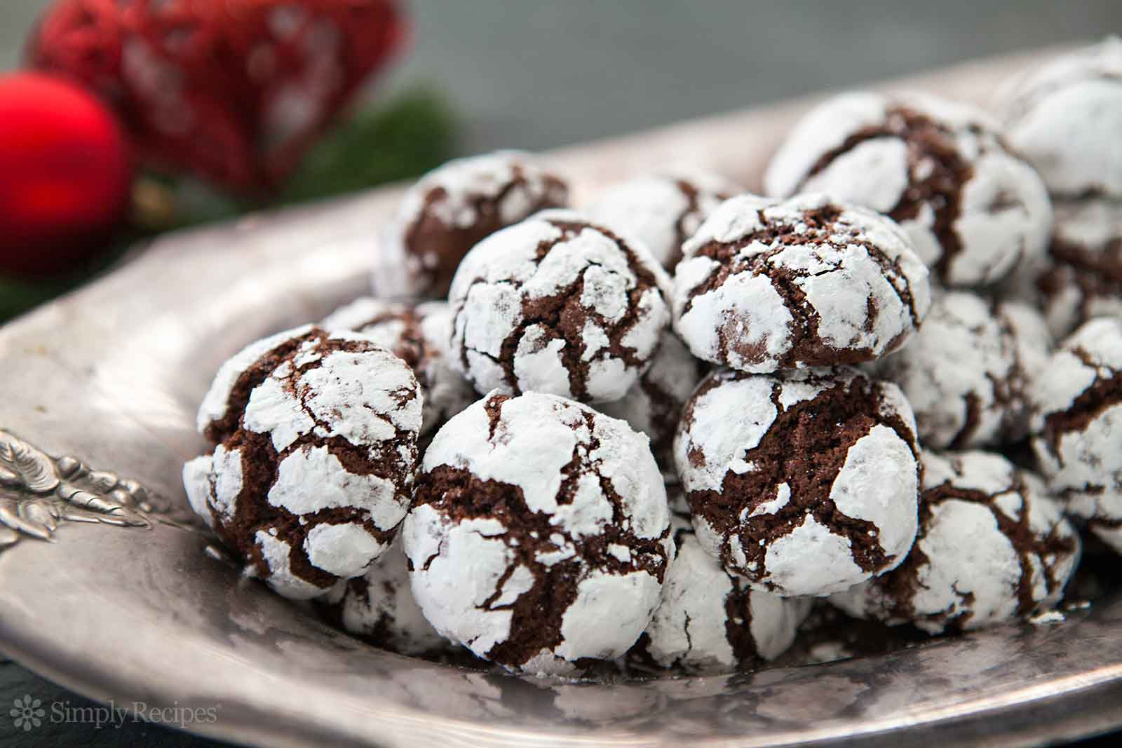 Chocolate Christmas Cookies With Powdered Sugar
 Chocolate Crinkles Recipe