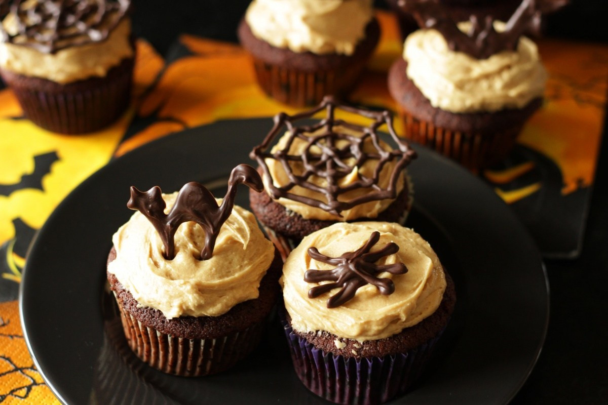 Chocolate Halloween Cupcakes
 Chocolate Halloween Cupcakes with Peanut Butter Frosting