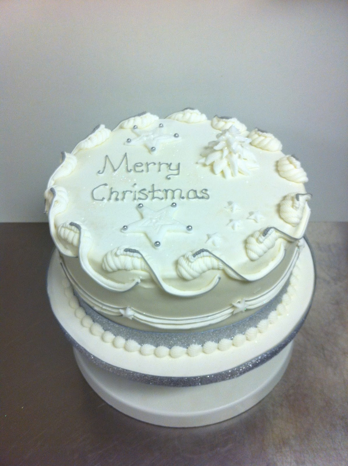 Christmas Cakes Icing
 Brigitta s Cakes Christmas cake with Royal Icing