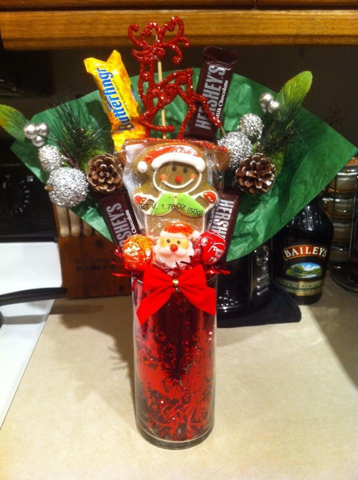 Christmas Candy Baskets
 Christmas candy bouquet