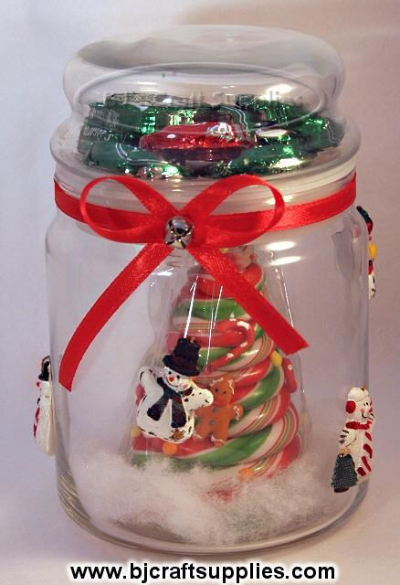 Christmas Candy Containers
 Recycled Christmas Crafts