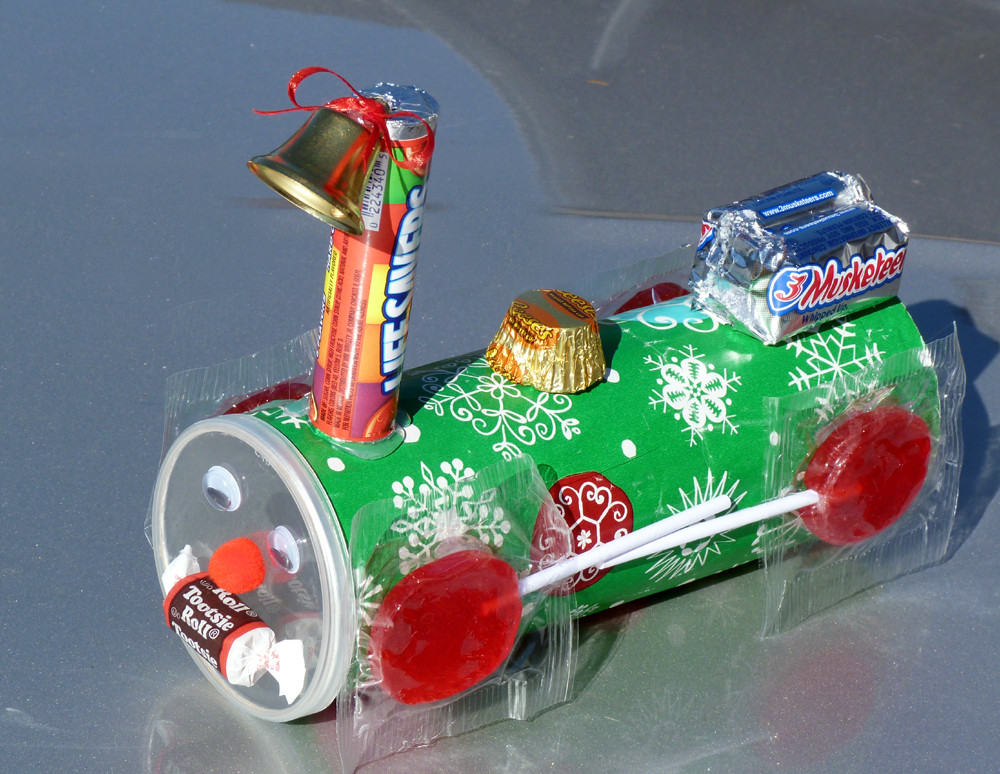 Christmas Candy Crafts
 Candy Christmas Train
