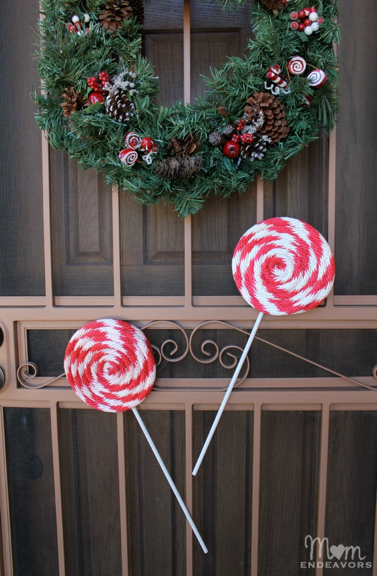 Christmas Candy Decorations
 DIY Peppermint Lollipops Christmas Decor