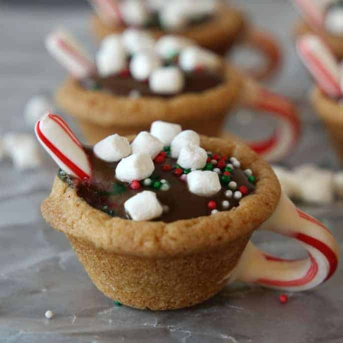 Christmas Chocolate Cookies
 Hot Chocolate Cookie Cups the best Christmas Cookie Recipe