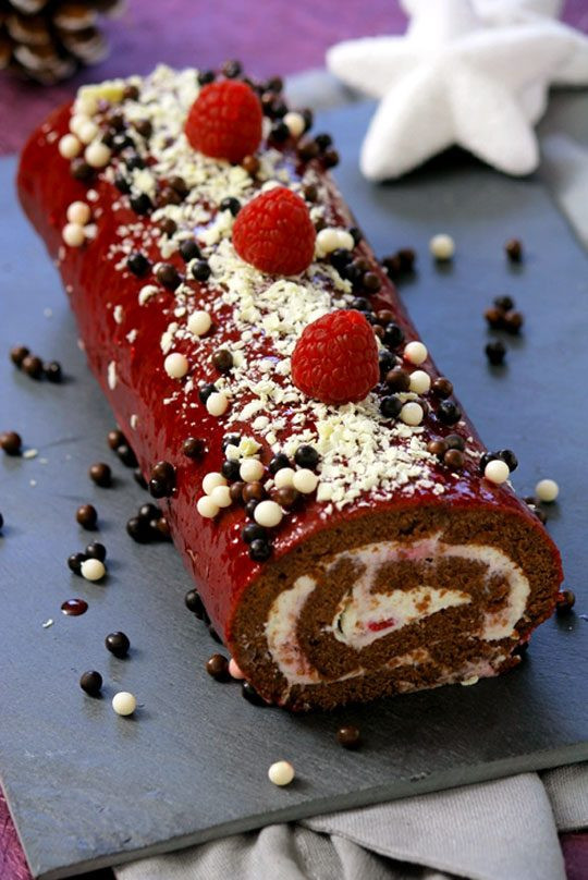 Christmas Chocolate Desserts
 Chocolate Yule Log Recipe — Christmas Log Recipe — Eatwell101