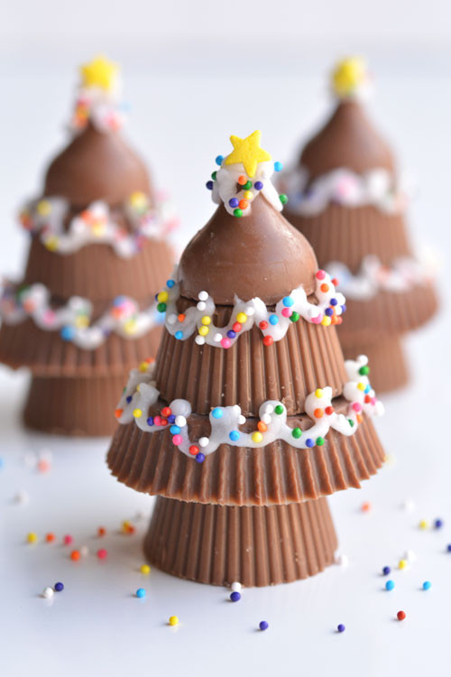 Christmas Desserts To Make
 25 Fun Christmas Treats – Fun Squared