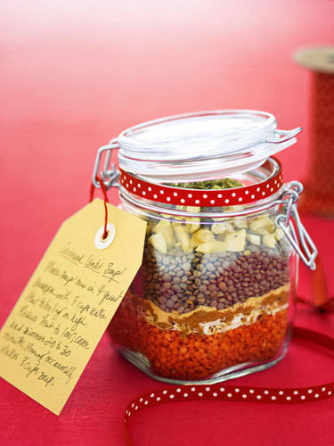 Christmas Food Gifts To Make
 96 Great Homemade Gift in a Jar Recipes – Tip Junkie