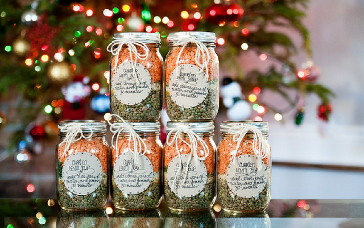 Christmas Food Gifts To Make
 16 Delicious Ideas for Holiday Food Gifting