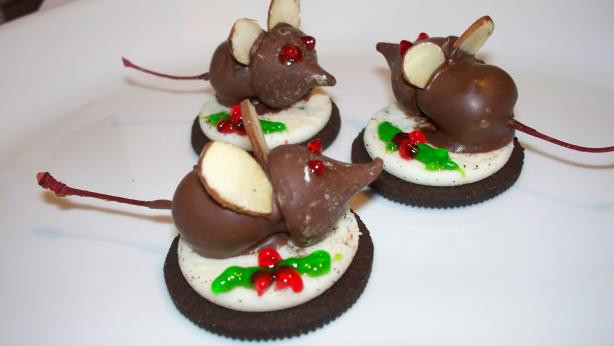 Christmas Mice Candy
 Christmas Eve Mice Cookies Recipe Food