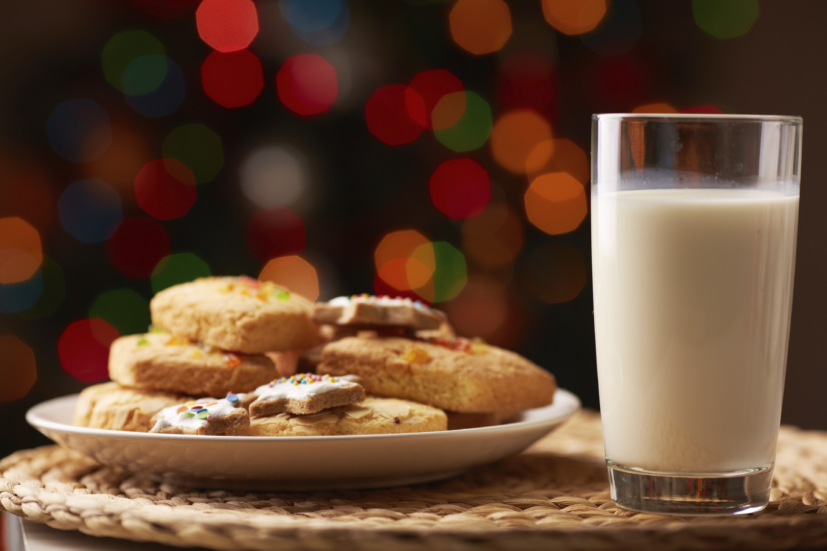 Christmas Milk And Cookies
 Don’t For Santa’s Cookies and Milk The History of a