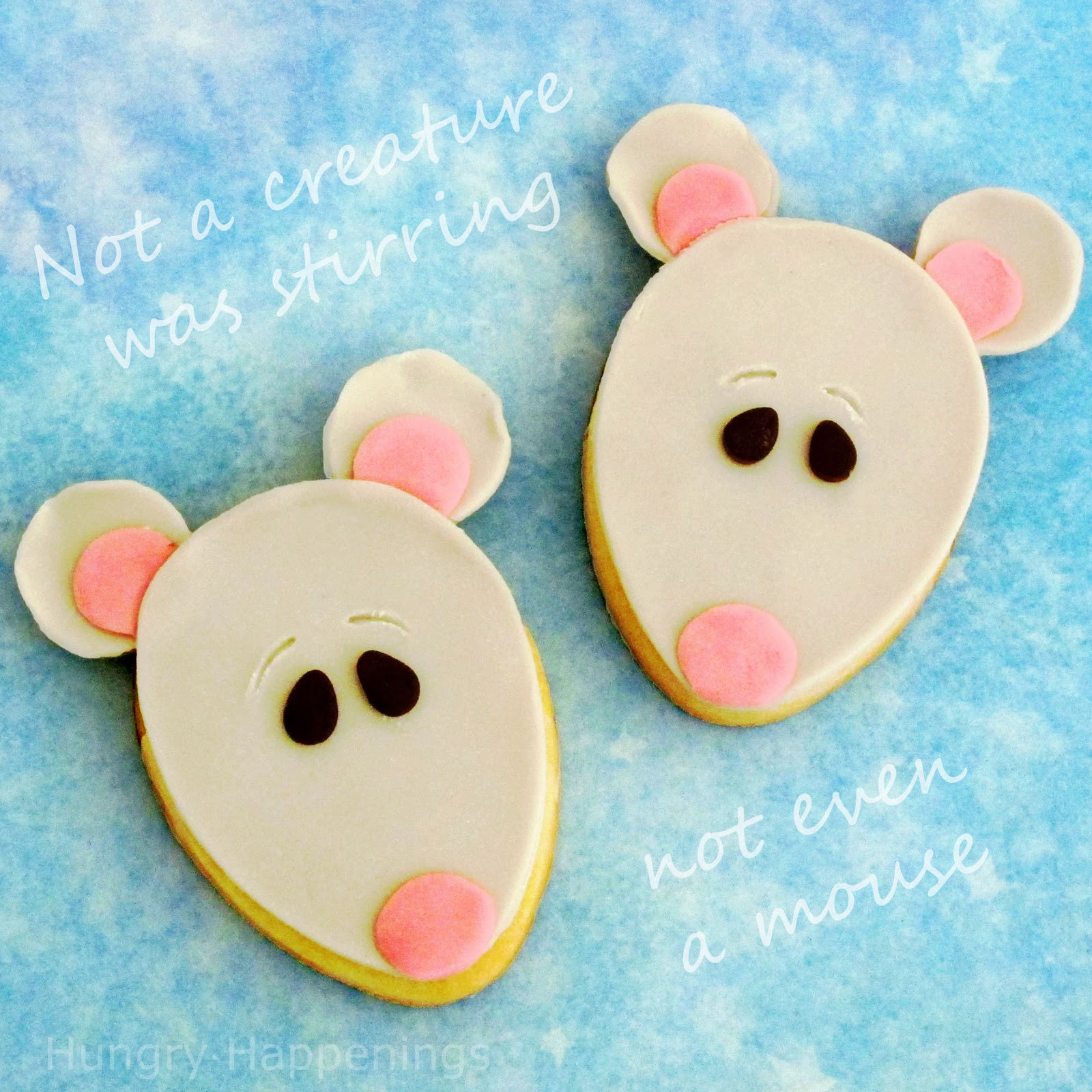Christmas Mouse Cookies
 Twelve Days of Sweet Designs Day 1 Christmas Mouse