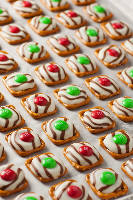 Christmas Pretzels Recipes
 Pretzel M&M Hugs Christmas Style Cooking Classy