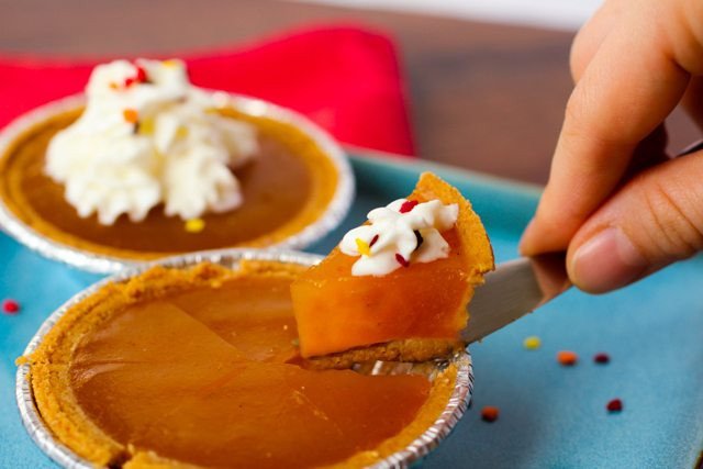 Christmas Pumpkin Pie
 Apple Pie and Pumpkin Pie Jello Shots [ VIDEO] The