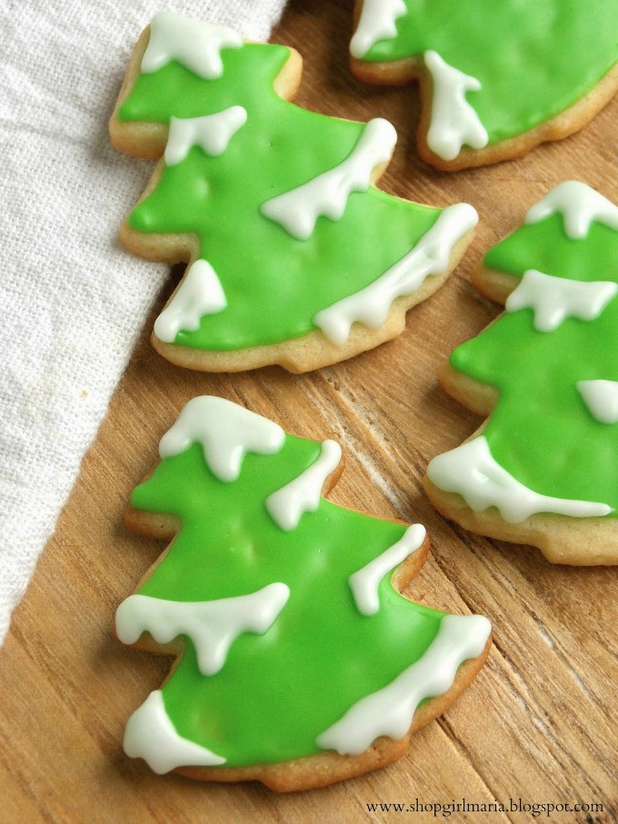 Christmas Tree Cut Out Cookies
 7 Christmas Sugar Cookies