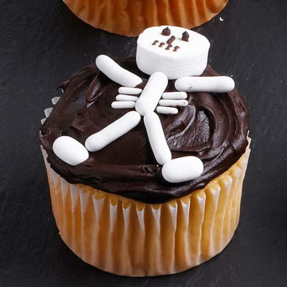 Cool Halloween Cupcakes
 COOL HALLOWEEN CUPCAKE IDEAS family holiday guide to