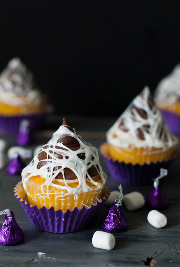 Cool Halloween Desserts
 28 Amazingly Cool Halloween Dessert Ideas 2016 Easyday