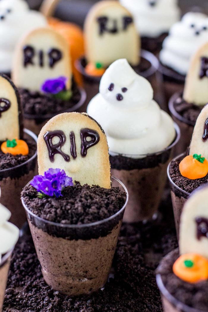 Creepy Halloween Desserts
 10 Spooky Halloween Dessert Recipes Love Swah