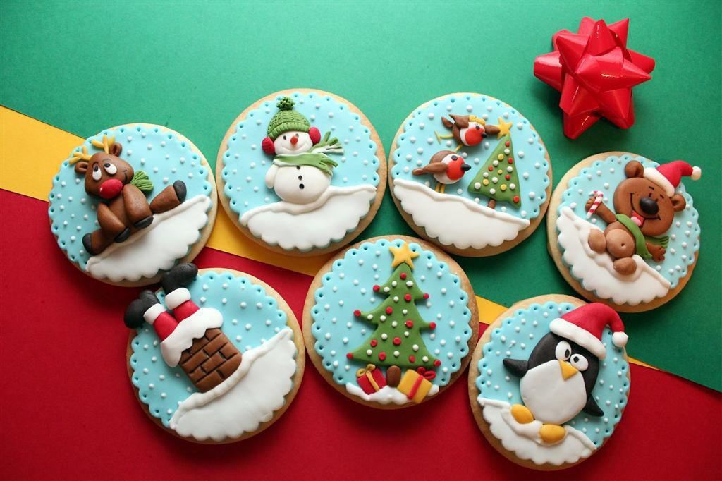 Decorated Christmas Cookies Pinterest
 Christmas Winter Cookies on Pinterest Christmas Cookies